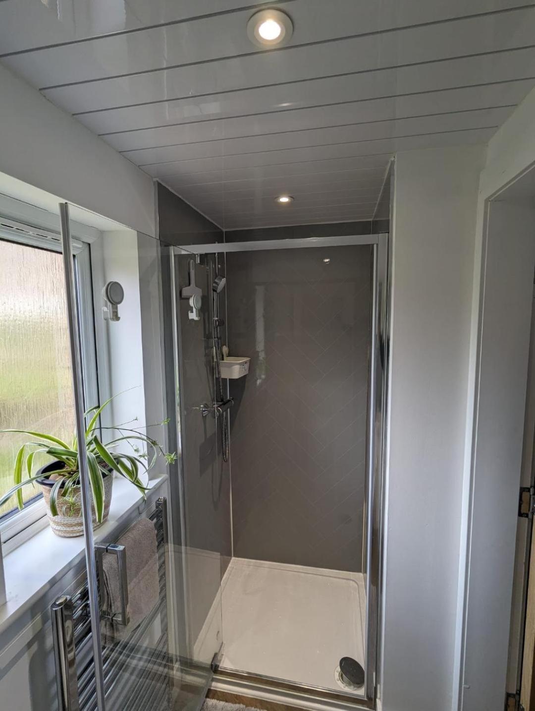 En-Suite Double Room With Private Entrance Эдинбург Экстерьер фото
